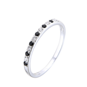 anillo black and white